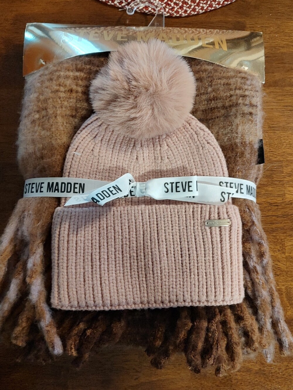 Steve Madden Hat And Scarf Set